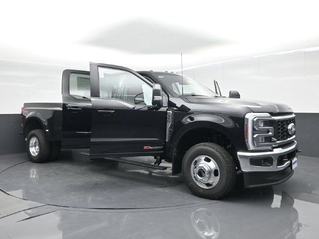 2027 Ford F-350SD Lariat DRW