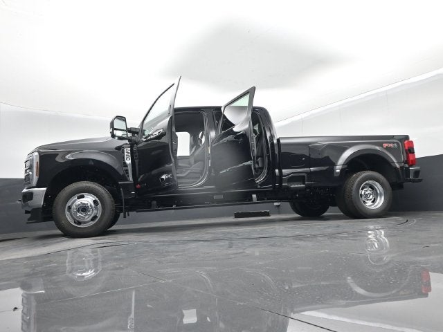 2027 Ford F-350SD Lariat DRW