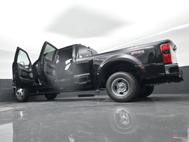 2027 Ford F-350SD Lariat DRW