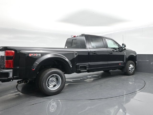 2027 Ford F-350SD Lariat DRW