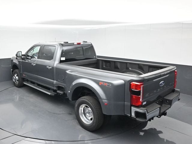 2026 Ford F-350SD Lariat DRW