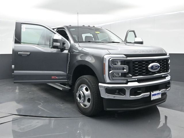 2026 Ford F-350SD Lariat DRW