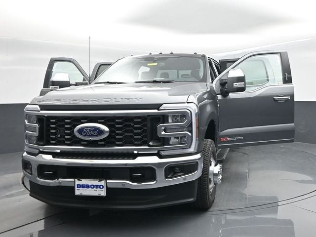 2026 Ford F-350SD Lariat DRW