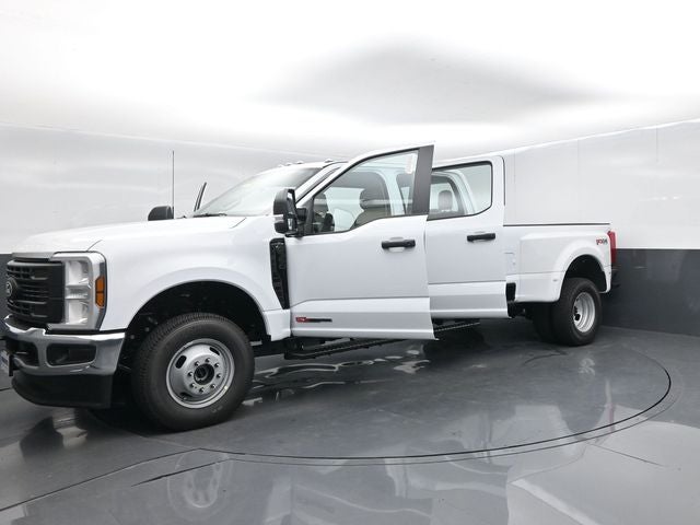 2027 Ford F-350SD XL DRW