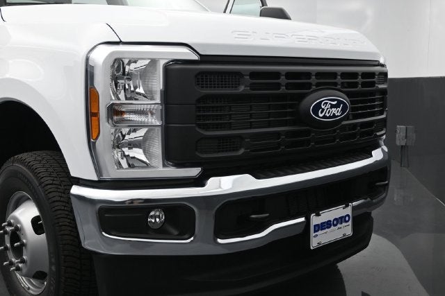 2027 Ford F-350SD XL DRW