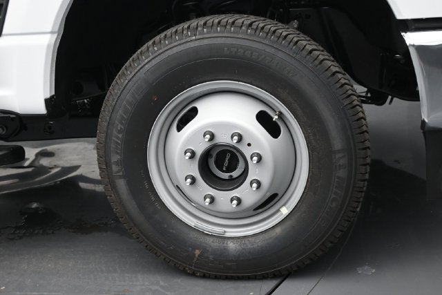 2027 Ford F-350SD XL DRW