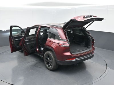 2026 Jeep Grand Cherokee GRAND CHEROKEE LAREDO ALTITUDE 4X4