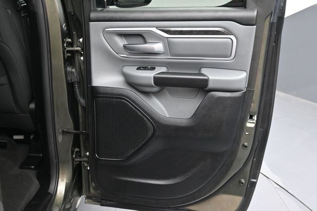 2021 RAM 1500 Big Horn Quad Cab 4x4 6'4' Box