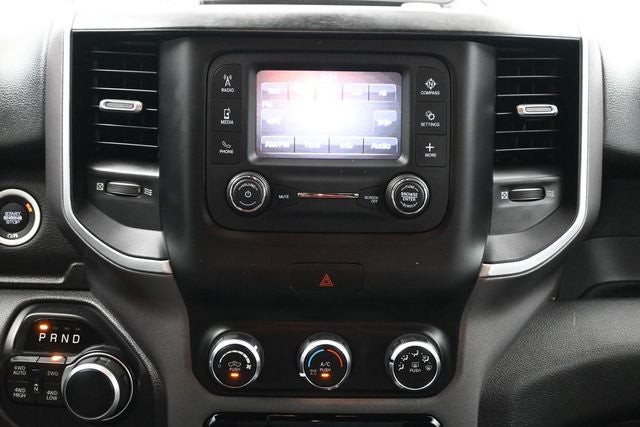 2021 RAM 1500 Big Horn Quad Cab 4x4 6'4' Box