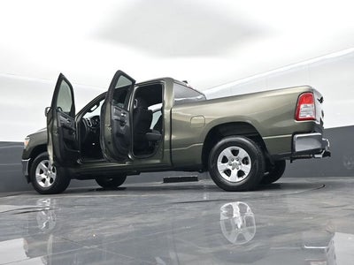 2021 RAM 1500 Big Horn Quad Cab 4x4 6'4' Box
