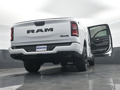 2026 RAM Ram 1500 RAM 1500 EXPRESS CREW CAB 4X4 5'7' BOX