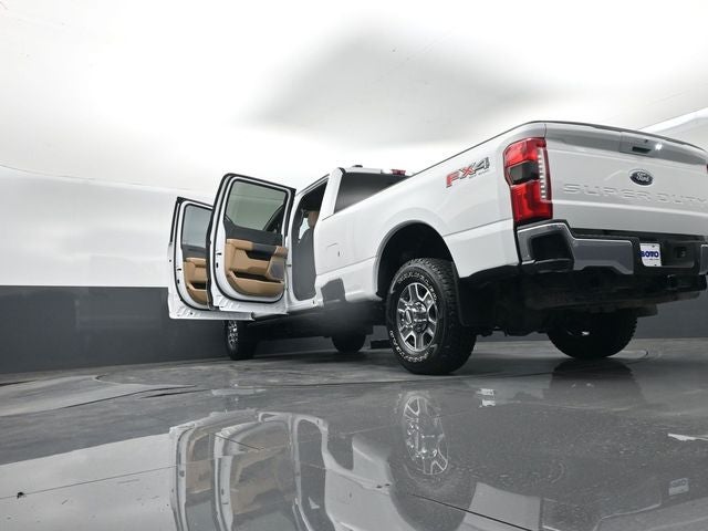 2023 Ford F-350 LARIAT