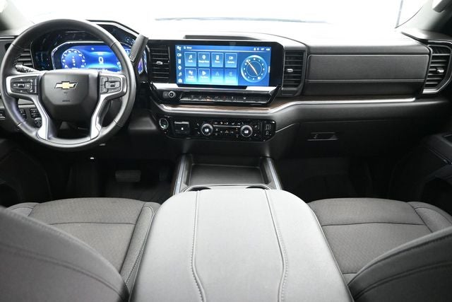 2025 Chevrolet Silverado 3500HD 4WD Crew Cab Long Bed LT