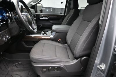 2025 Chevrolet Silverado 3500HD 4WD Crew Cab Long Bed LT