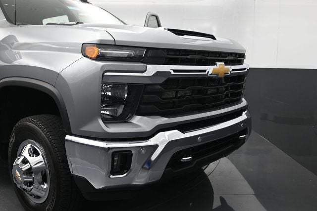 2025 Chevrolet Silverado 3500HD 4WD Crew Cab Long Bed LT