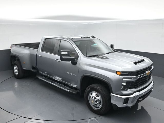2025 Chevrolet Silverado 3500HD 4WD Crew Cab Long Bed LT