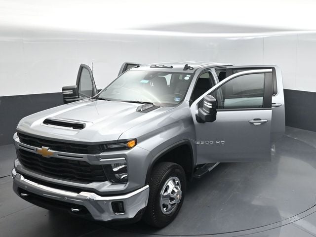 2025 Chevrolet Silverado 3500HD 4WD Crew Cab Long Bed LT