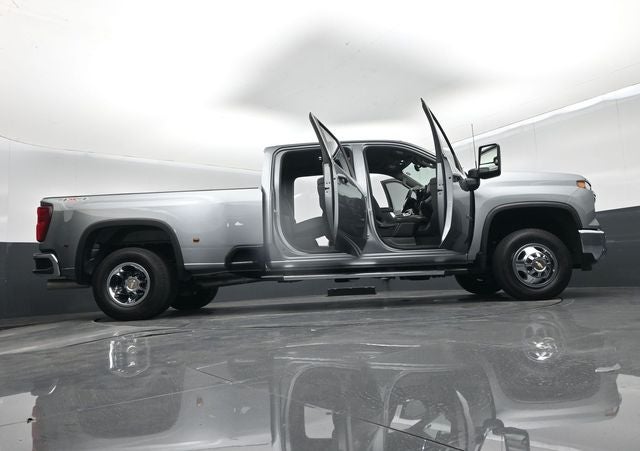 2025 Chevrolet Silverado 3500HD 4WD Crew Cab Long Bed LT