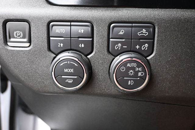 2024 Chevrolet Silverado 3500HD 4WD Crew Cab Standard Bed High Country