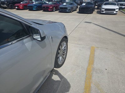 2015 Lincoln MKS Base