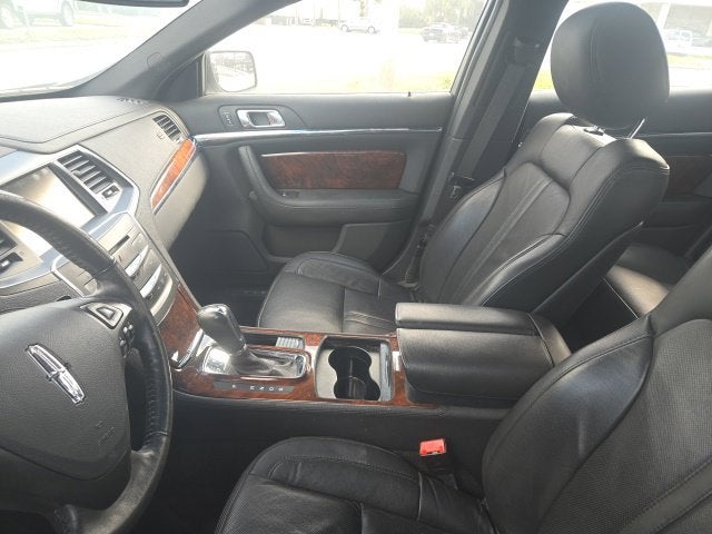 2015 Lincoln MKS Base