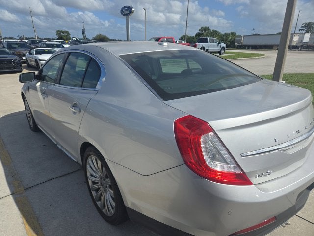 2015 Lincoln MKS Base