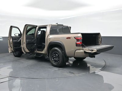 2022 Nissan Frontier Crew Cab PRO-4X 4x4