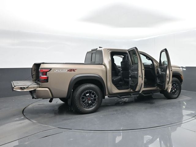 2022 Nissan Frontier Crew Cab PRO-4X 4x4