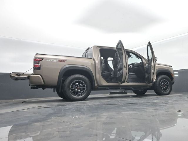 2022 Nissan Frontier Crew Cab PRO-4X 4x4