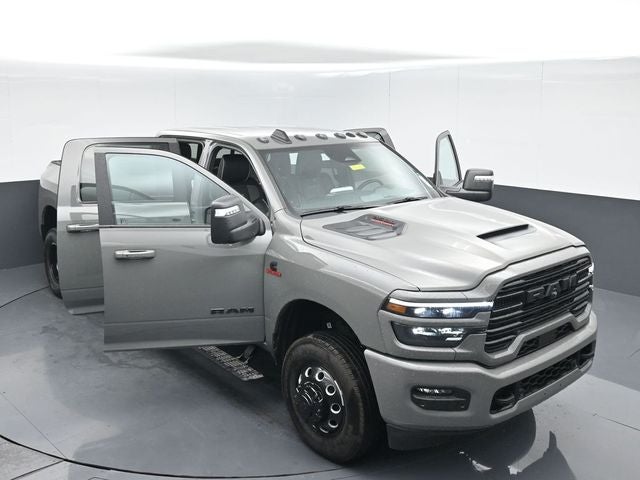 2026 RAM Ram 3500 RAM 3500 LARAMIE CREW CAB 4X4 8' BOX