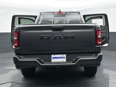 2026 RAM Ram 1500 RAM 1500 EXPRESS CREW CAB 4X4 5'7' BOX