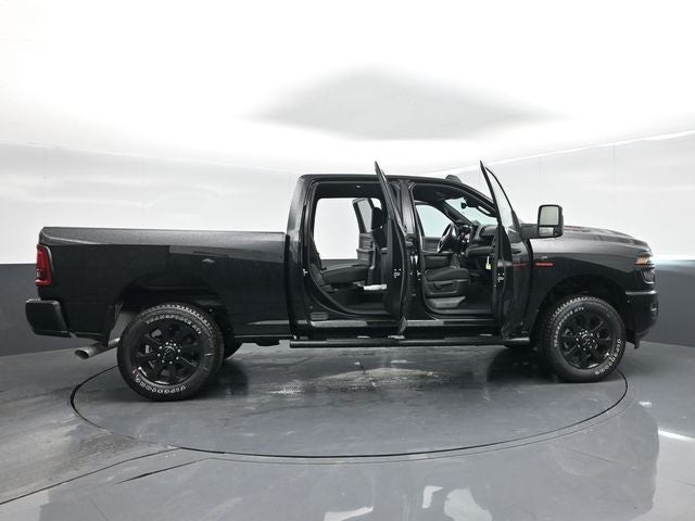 2026 RAM Ram 2500 RAM 2500 BLACK EXPRESS CREW CAB 4X4 6'4' BOX
