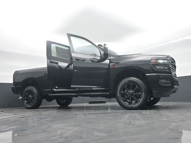2026 RAM Ram 2500 RAM 2500 BLACK EXPRESS CREW CAB 4X4 6'4' BOX