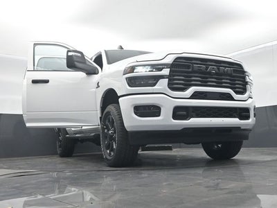 2026 RAM Ram 2500 RAM 2500 BLACK EXPRESS CREW CAB 4X4 6'4' BOX