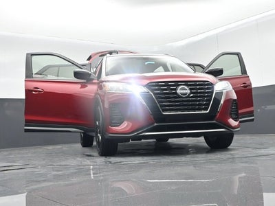 2023 Nissan Kicks SR Xtronic CVT