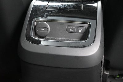 2021 Volvo S60 Recharge Plug-In Hybrid T8 R-Design Expression