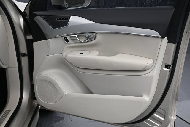 2018 Volvo XC90 T6 Momentum