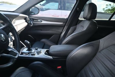 2023 Alfa Romeo Stelvio Veloce AWD